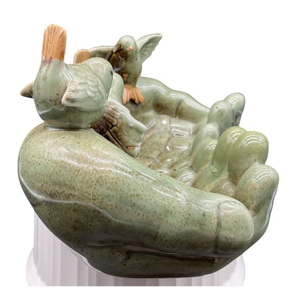 Vtg Art Pottery Ceramic Bird Feeder Sculpture Trinket Dish With Birds On Hands - Picture 2 of 6